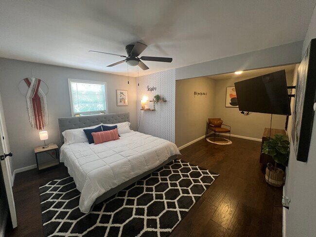 Foto del edificio - 6228 Birch Rd