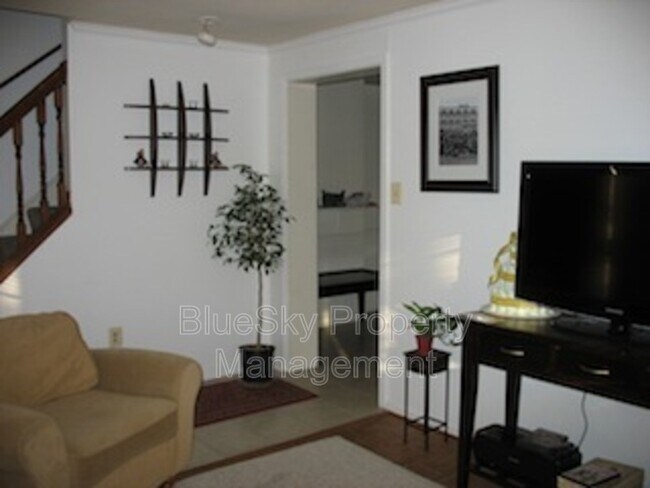 Foto del edificio - 1820 Stadium Rd
