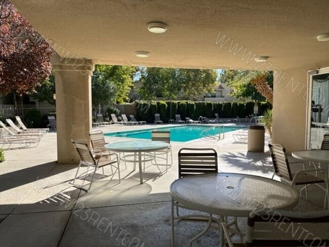 Building Photo - 2BD/ 2BTH 1ST LEVEL CONDO WEST LANCASTER