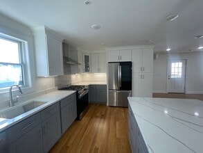 Building Photo - 40 Everett St
