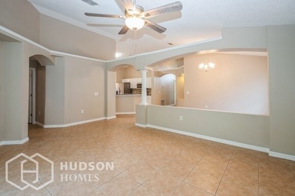 Foto del edificio - NOW AVAILABLE! - 583 Eagle Pointe South, K...