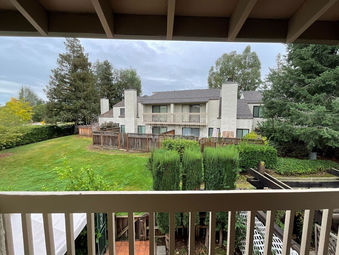 Foto principal - 6628 Wildwood Ct