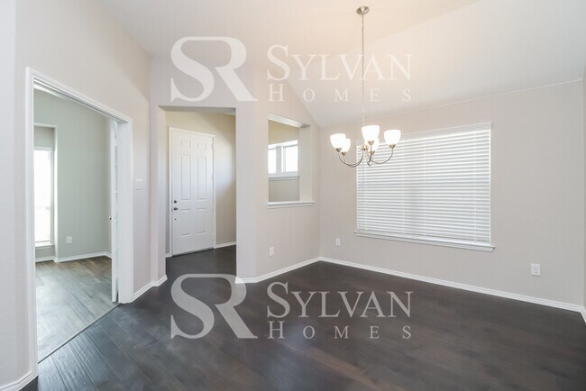 Building Photo - Modern Conveniences & Entertainment, All W...