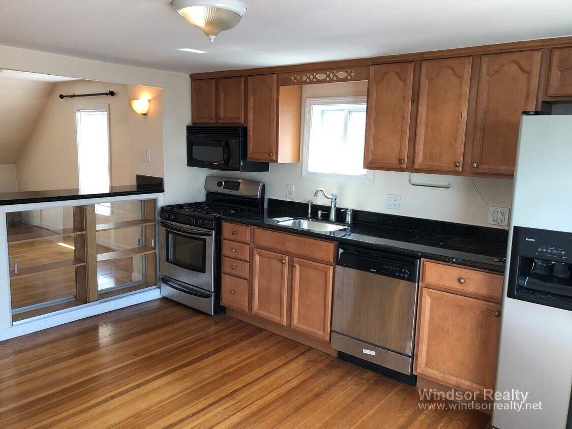 5 Clyde St Unit 2, Somerville, MA 02145 Apartments in Somerville, MA