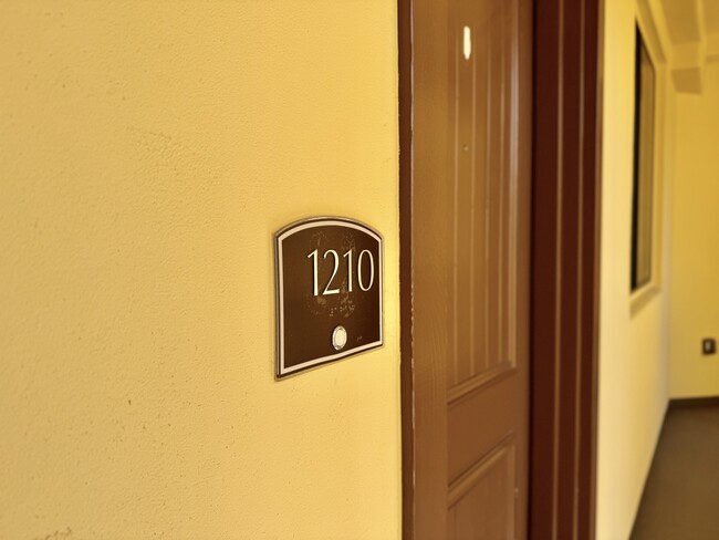 Foto del edificio - 130 N Garden St