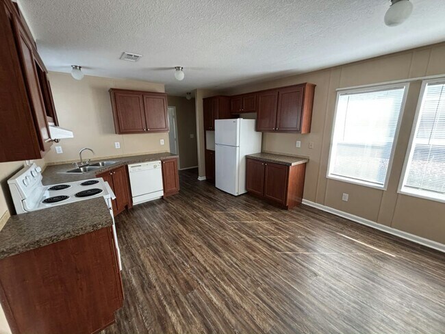 Foto del edificio - 6402 NW 28th St
