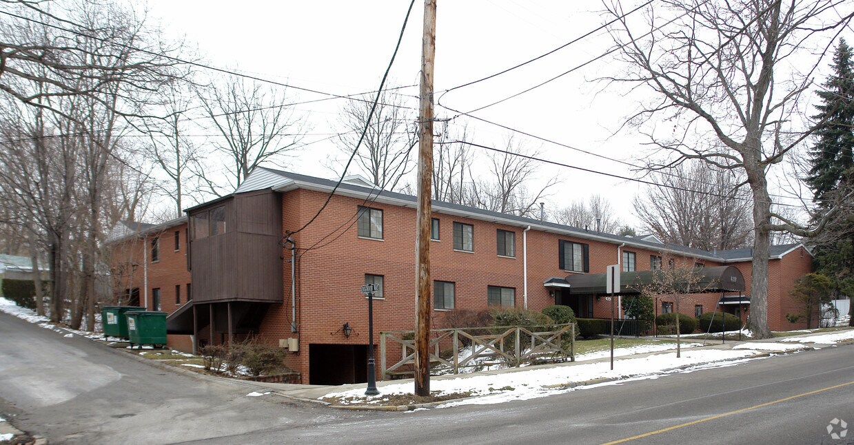 Building Photo - 419 5TH Ave