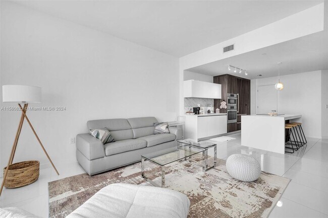 Foto del edificio - 851 NE 1st Ave