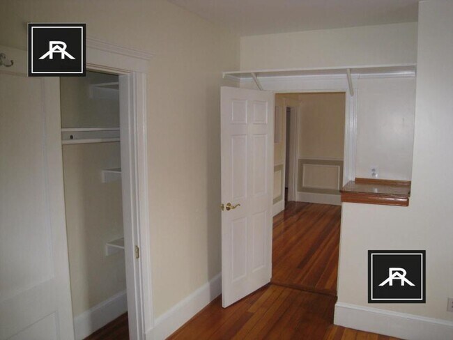 Foto del edificio - 3 bedroom in Brighton MA 02135