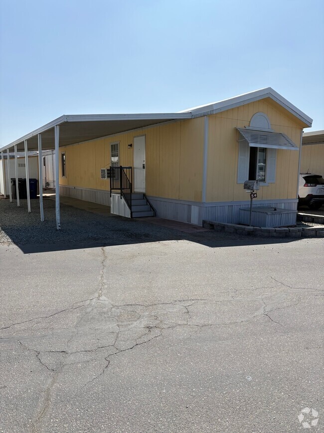 Building Photo - 12374 Mapleview St