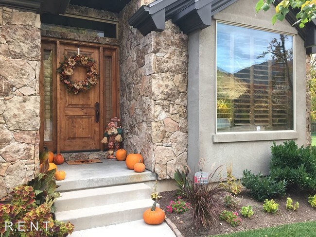 Building Photo - 8176 S Wasatch Haven Ct