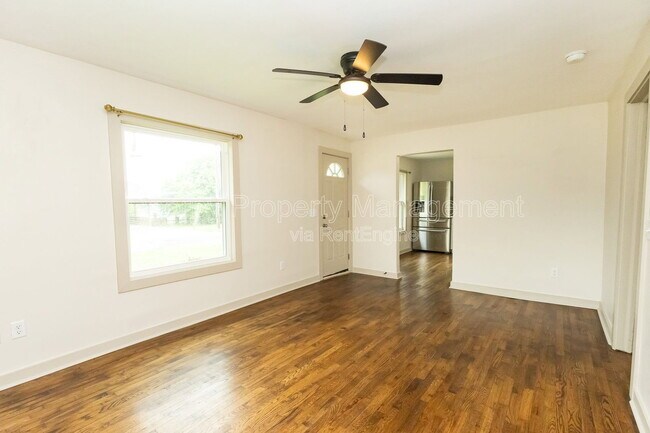 Photo - 804 Grandview Ave Townhome