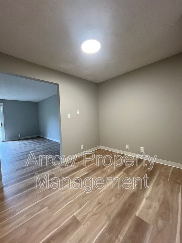 Foto del edificio - 320 Lincoln St