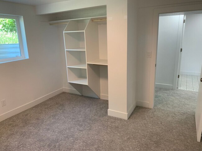 Building Photo - Cozy 4 bedroom 2 bath home in Woods Cross