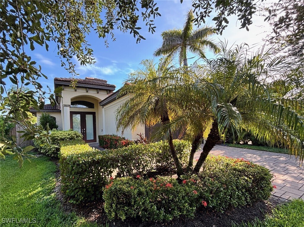 Foto principal - 643 106th Ave N