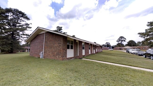 Building Photo - 317 Crabapple Cir