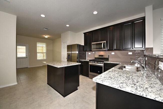 Foto del edificio - Gorgeous one story home!  3 bedrooms  | 2 ...
