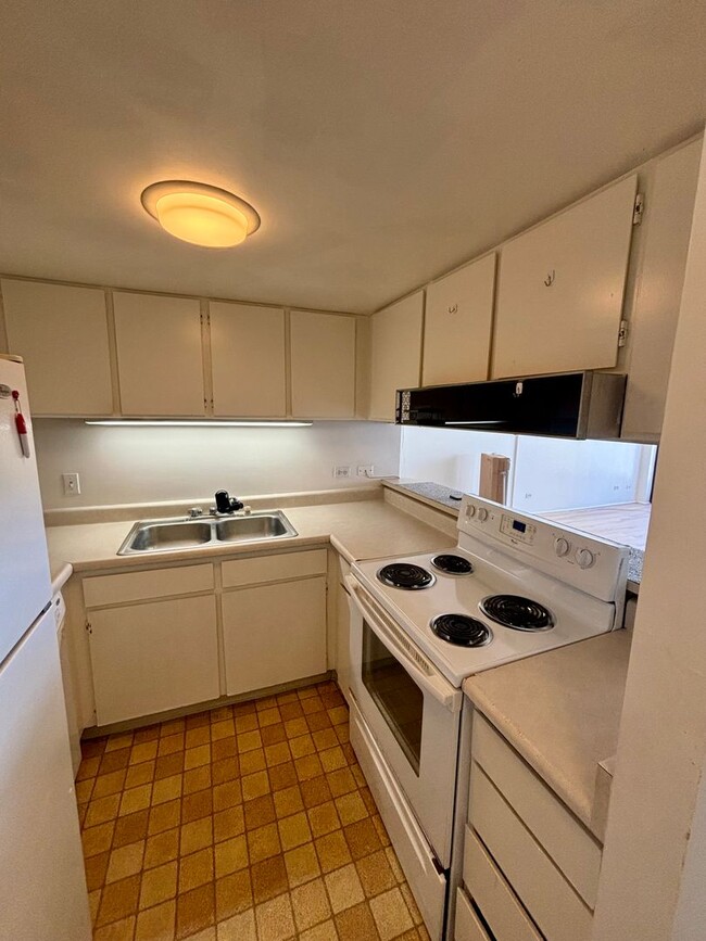 Foto del edificio - AVAILABLE May 15, 2025 | 2 Bedroom, 2 Bath...