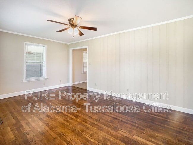 Photo - 322 20th E St House