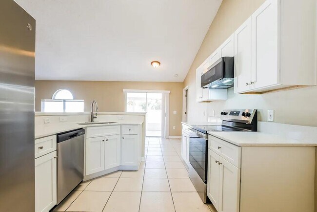 Foto del edificio - 2534 E Juliet Dr