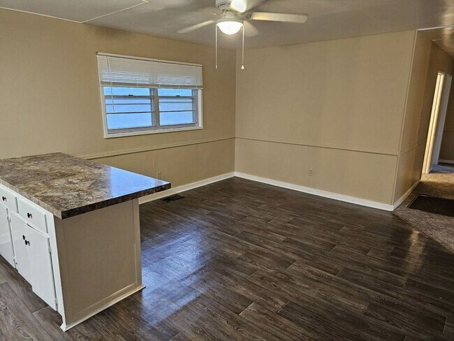 Building Photo - 4404 24th St