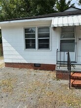 Building Photo - 200 Post Ave