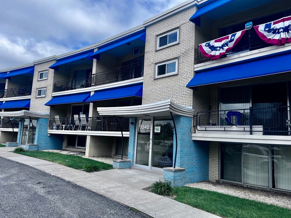 Foto principal - 9545 S Kedzie Ave