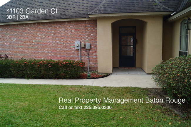 Building Photo - 41103 Garden Ct