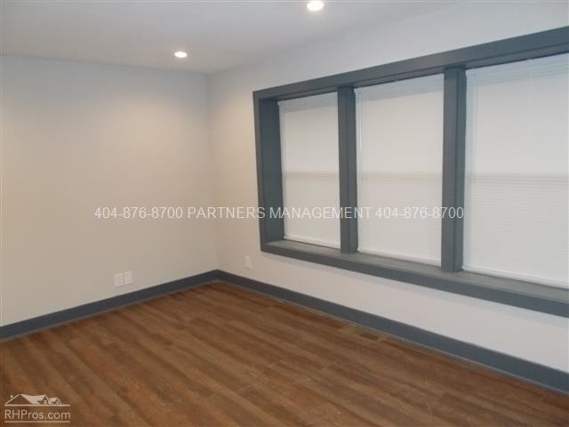 Building Photo - 2br/1ba Renovated Home- Downtown East Point