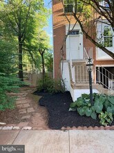 Building Photo - 47403 Darkhollow Falls Terrace