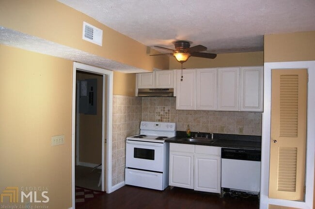 Foto del edificio - 294 Longview Dr