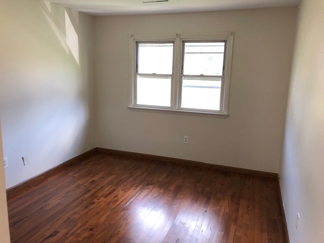 Building Photo - 129 High Top Cir