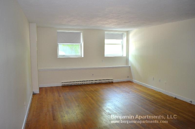 Primary Photo - 20 Armington St