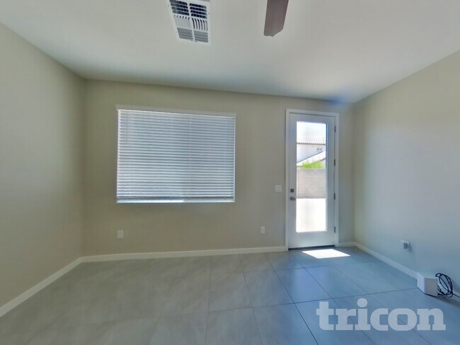 Foto del edificio - 4539 E Grandview St