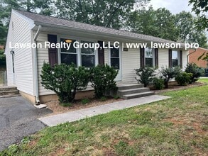 Building Photo - 4777 Long Acre Dr NE