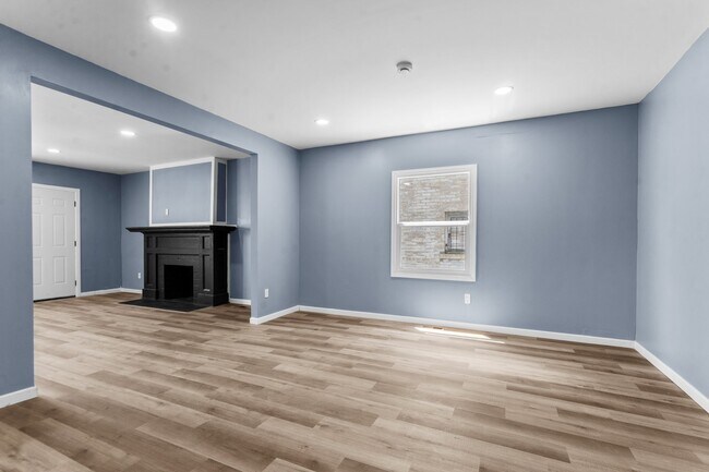 Building Photo - 2648 Tuxedo St