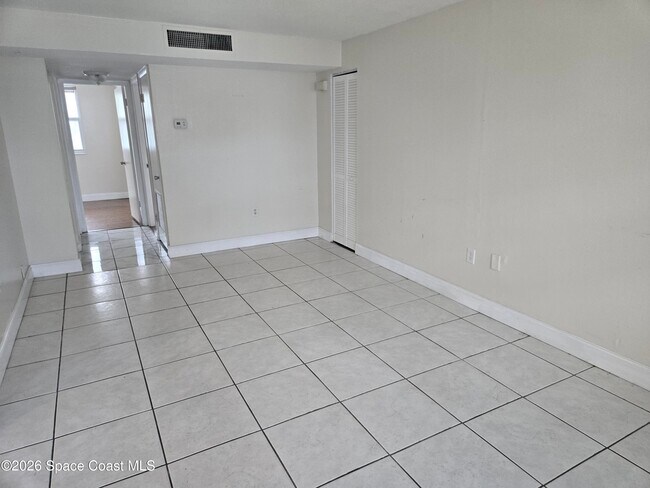 Foto del edificio - 8401 N Atlantic Ave