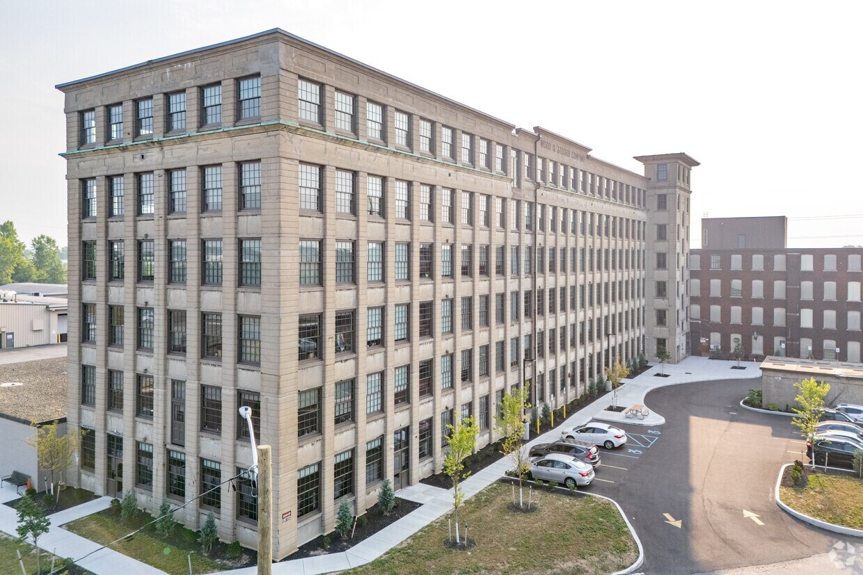 Primary Photo - Wood and Brooks Lofts