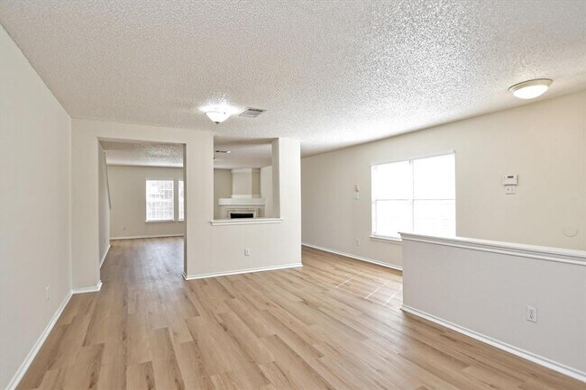 Foto del edificio - 2402 Byfield Dr