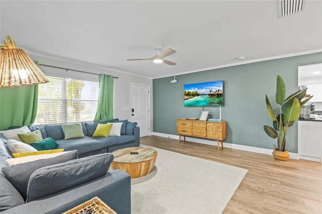 Foto del edificio - 1596 Idle Dr NE