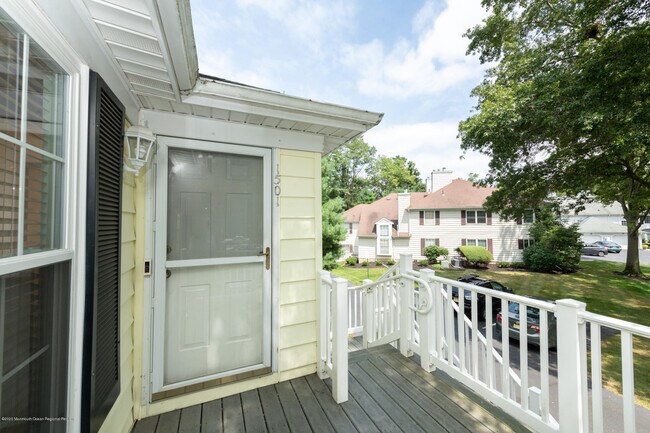 Foto del edificio - 1501 Buckingham Cir