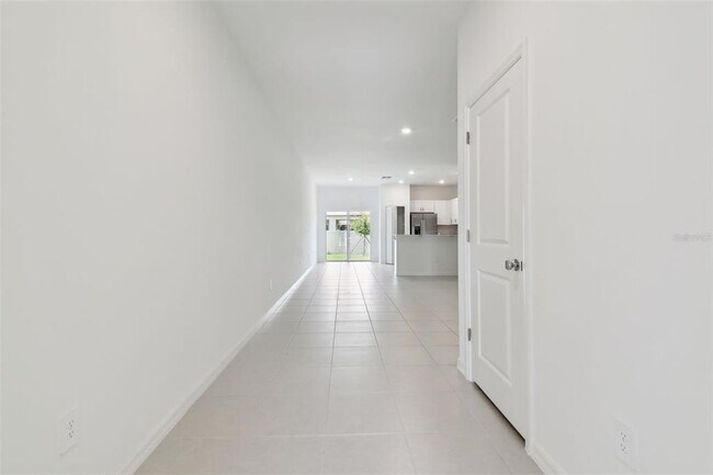 Foto del edificio - 2665 Buttercup Lucine Ln