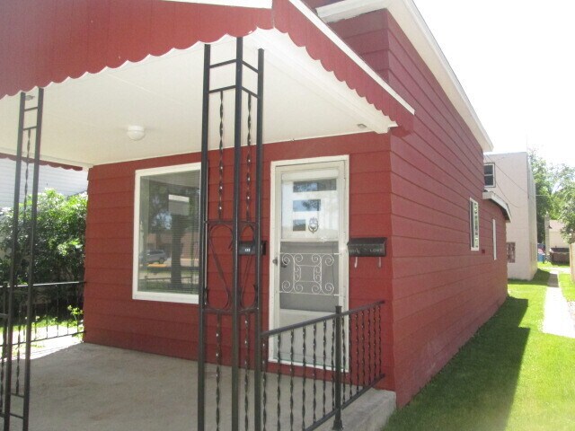 Building Photo - 1321 1st Ave N