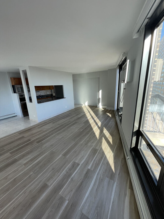 Foto del edificio - 6166 N Sheridan Rd