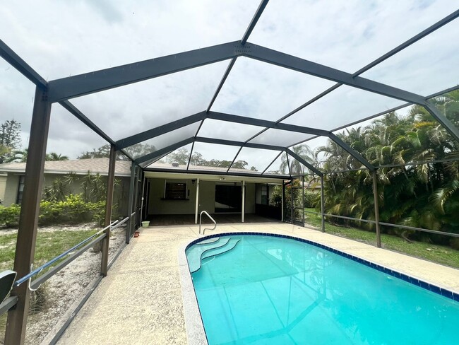 BEAUTIFUL 3 BEDROOM POOL HOME IN SANDPIPER... - BEAUTIFUL 3 BEDROOM POOL HOME IN SANDPIPER...