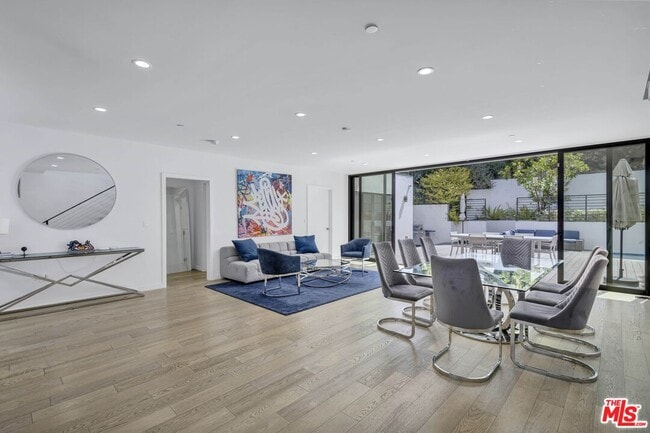 Building Photo - 2044 Benedict Canyon Drive