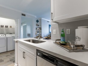 Kitchen Area - Avana Eastlake