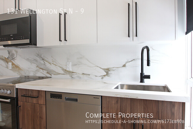 Photo du bâtiment - Completely New - Luxury Finishes - Modern ...