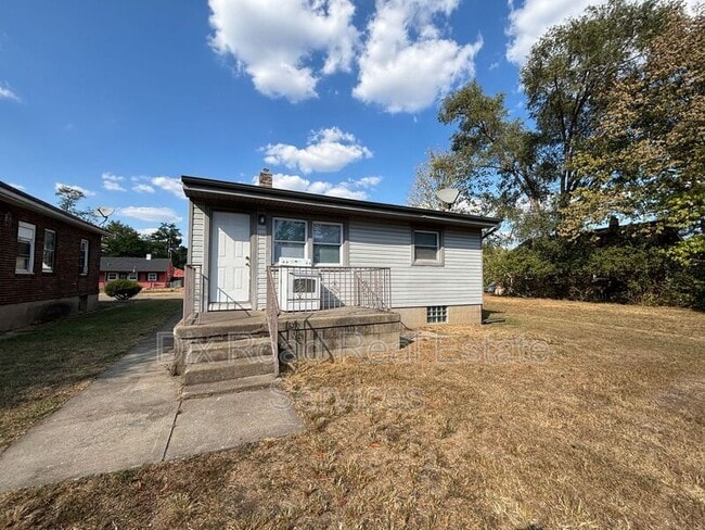 Building Photo - 708 Sixteenth Avenue