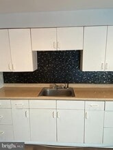 Building Photo - 2004 Kelmore Rd